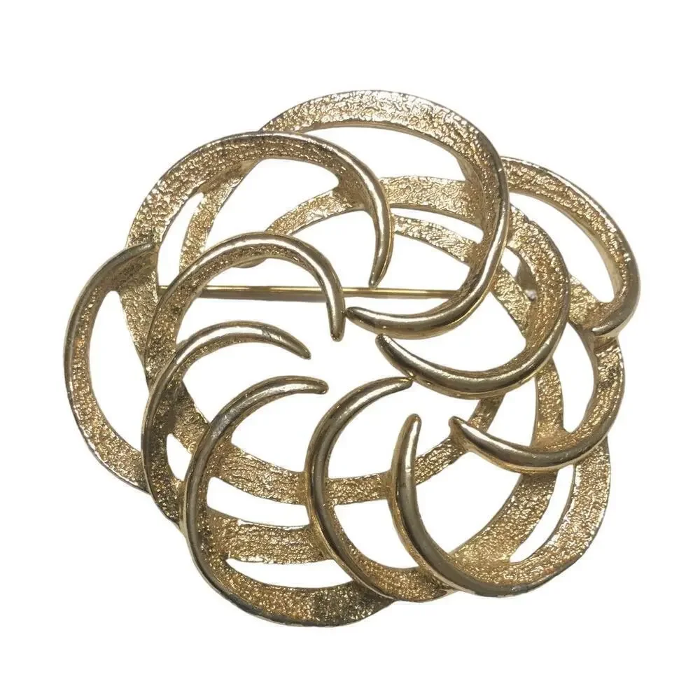 Vintage Sarah Coventry tailored swirl brooch gold tone‎ pin signed MCM retro 2